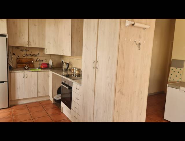 2 BEDROOM TOWNHOUSE FOR SALE IN CASHAN
